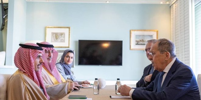 Lavrov, Bin Farhan discuss developments in Syria, bilateral cooperation