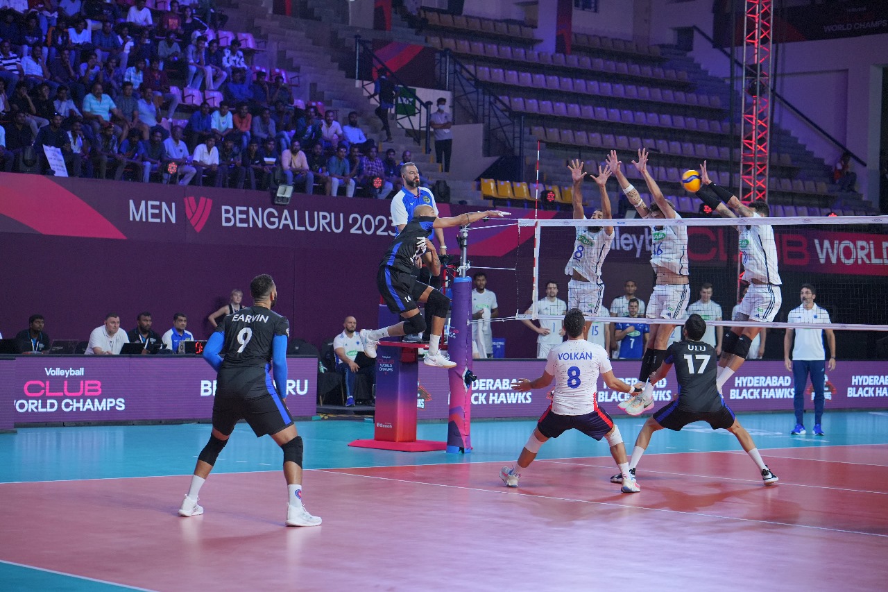 Volleyball Club World Championships - Halkbank Kulubu dominate Sada Cruzeiro to book Semi-Final berth from Pool B