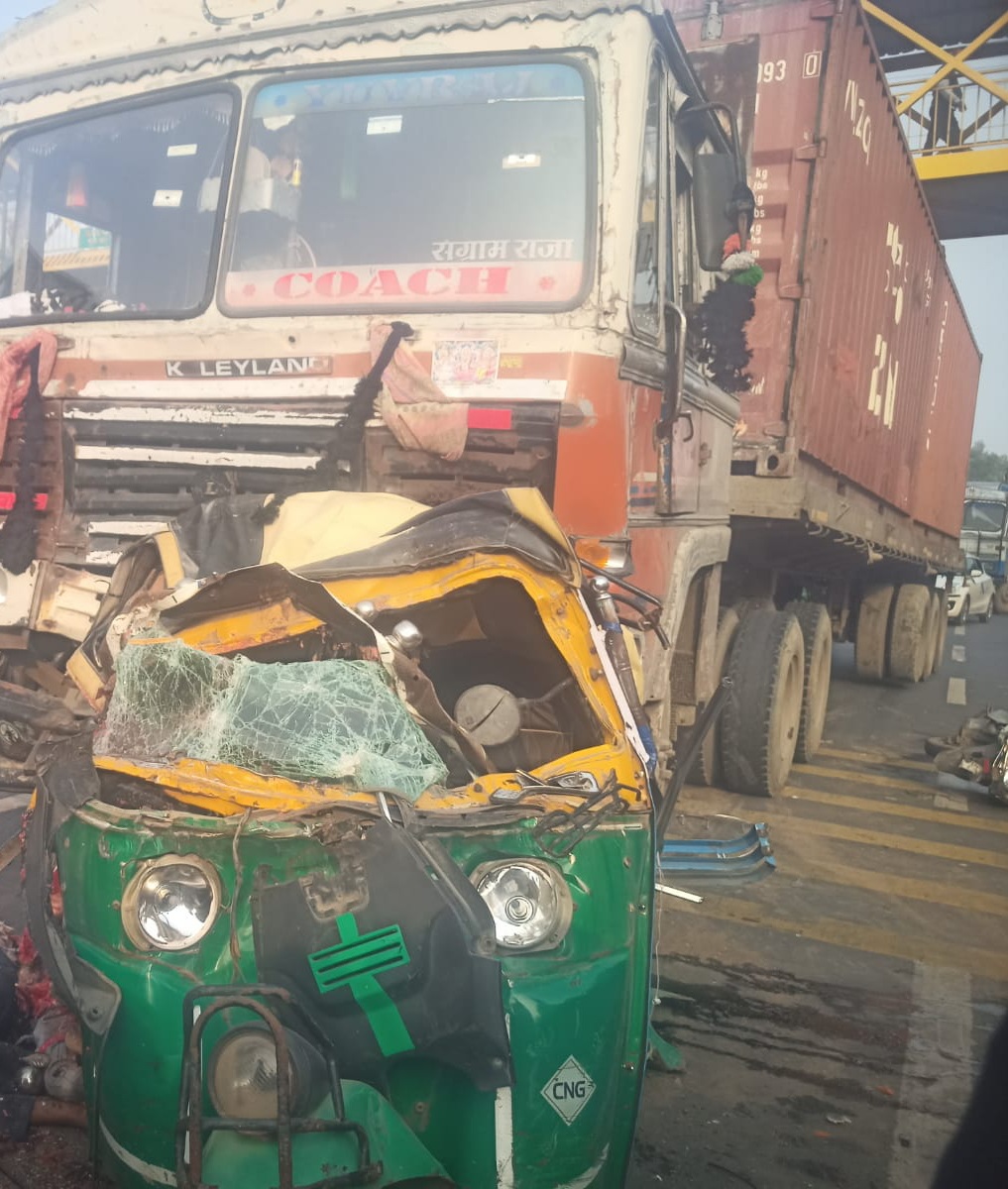 राष्ट्रीय राजमार्ग पर गुरुद्वारा गुरु का ताल के पास भीषण सड़क हादसा