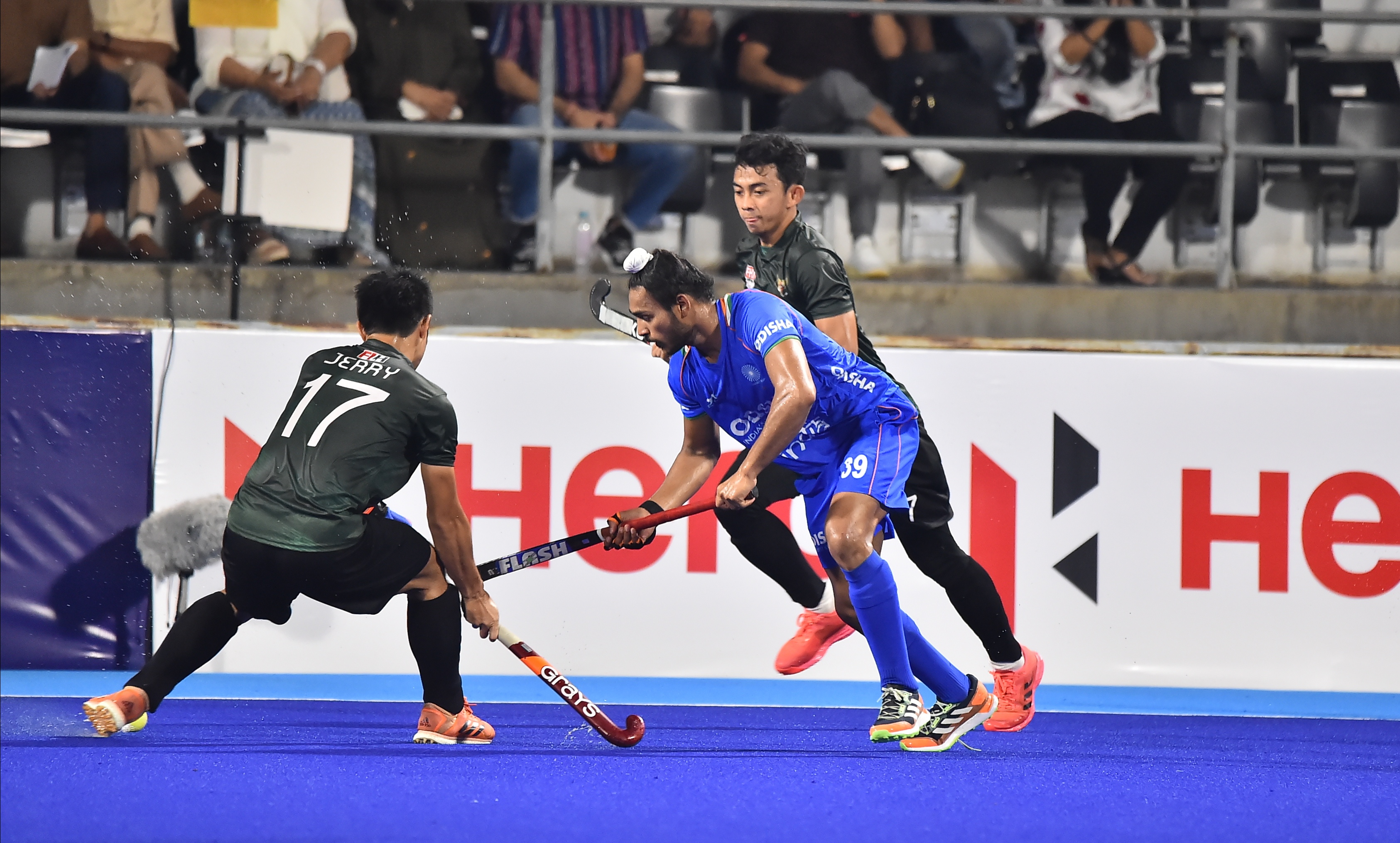 India Men's Hockey Team pick stunning 16-0 win over hosts Indonesia to Qualify for Super 4s, while Japan beat Pakistan