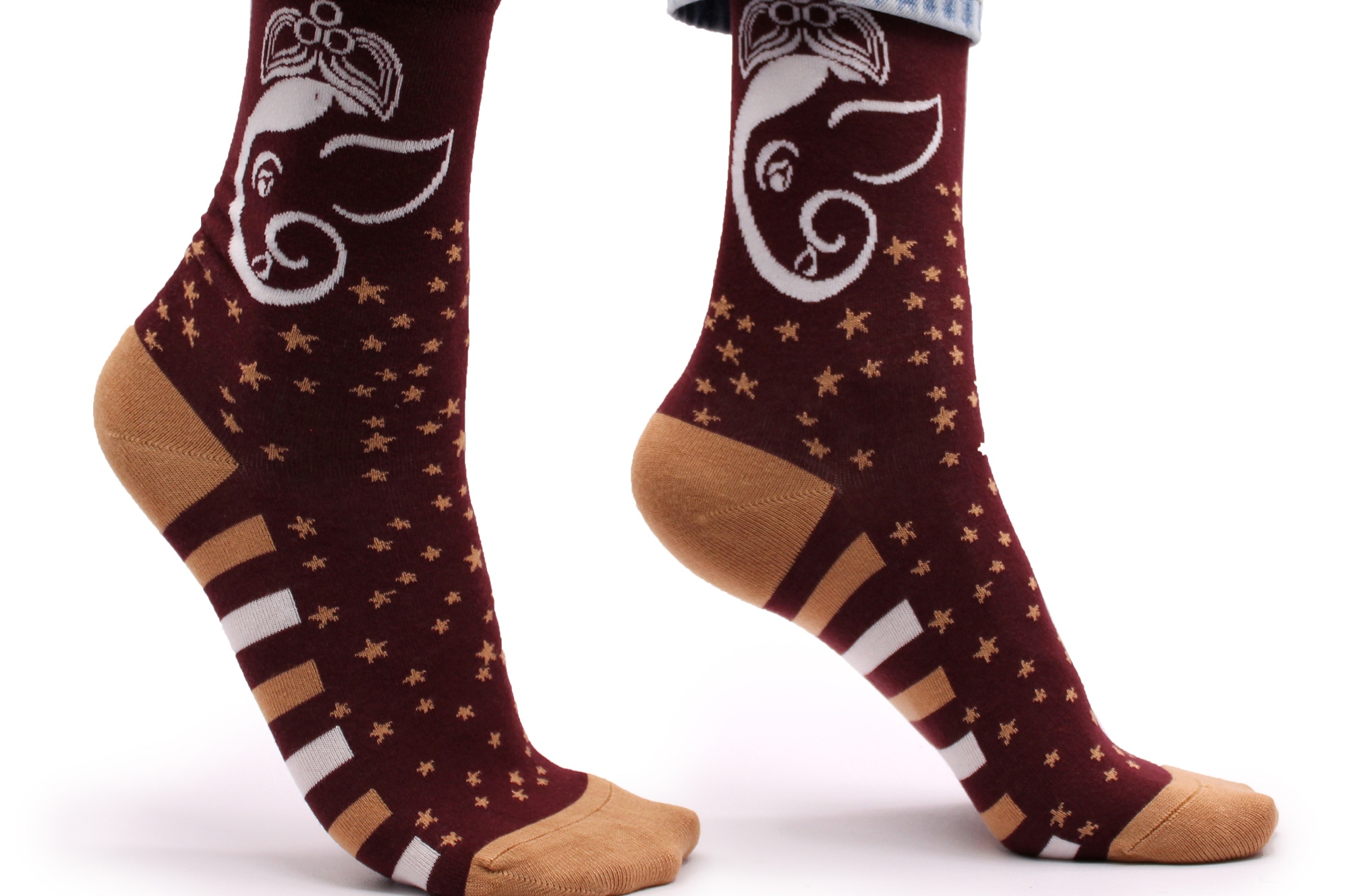 Upset Hindus urge England giftware wholesaler to withdraw Lord Ganesha socks & apologize