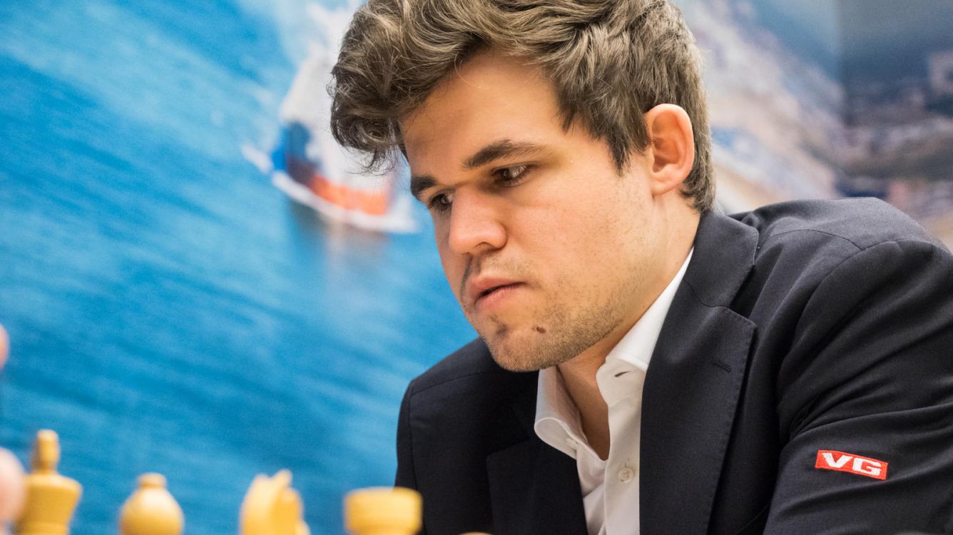 Chess-Carlsen will not defend world title next year