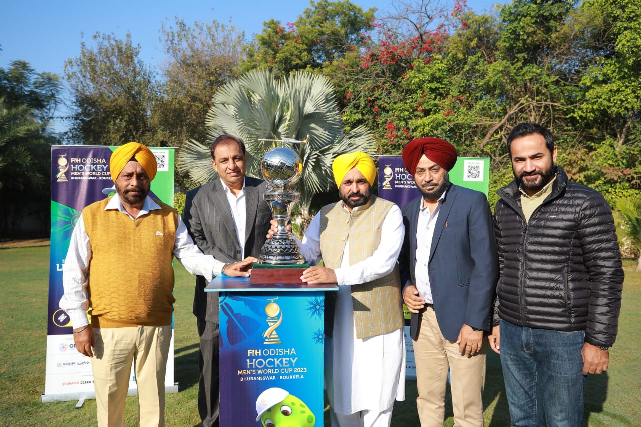 Punjab CM's welcomed Hockey World Cup Trophy