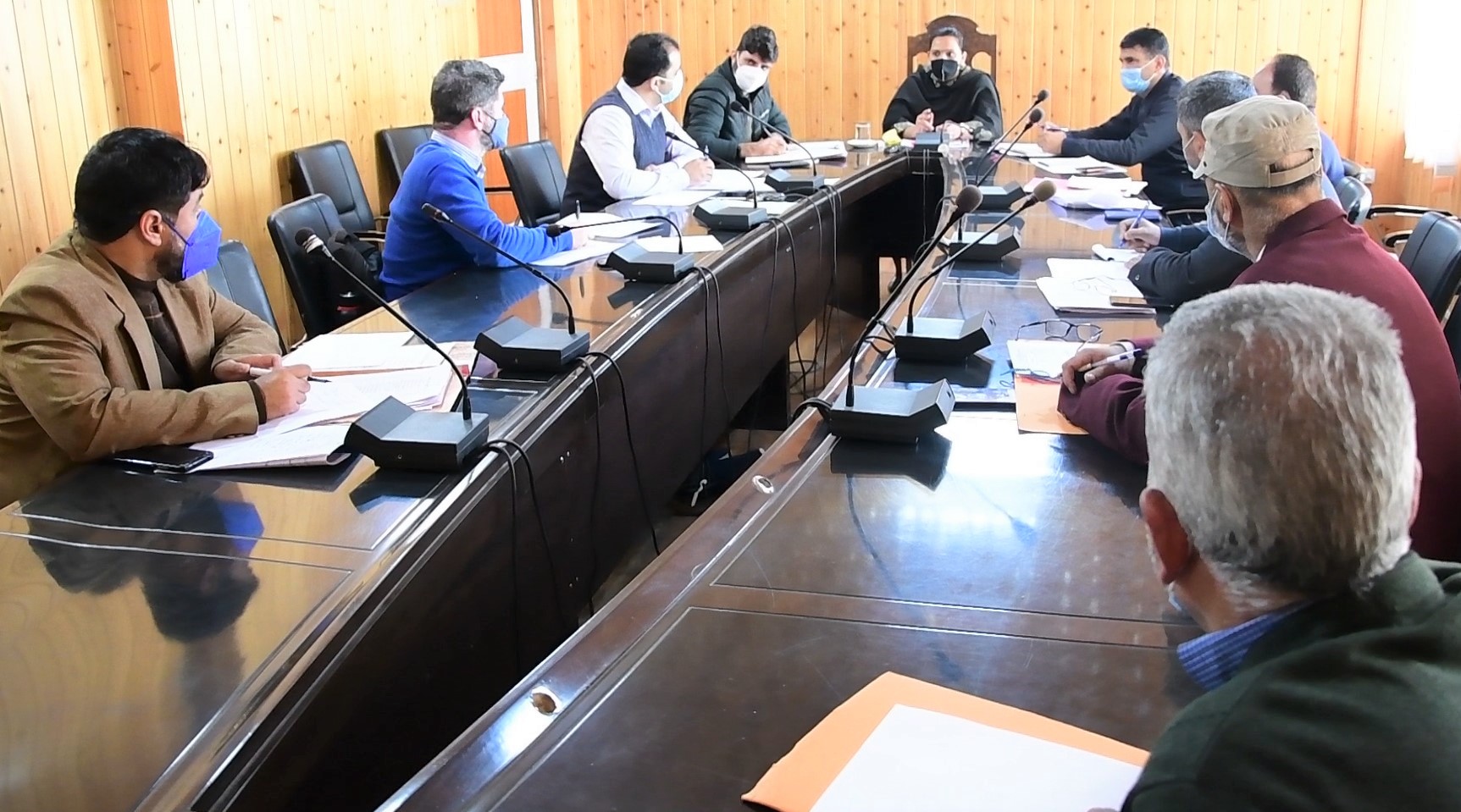 DC discusses progress, action plan for COVID-19 vaccination