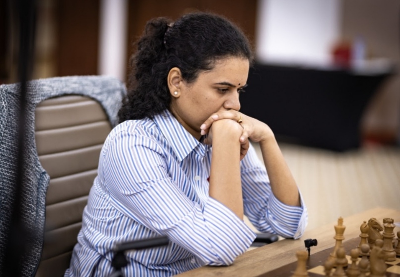 Lei and Humpy strike the first blow at FIDE Women’s World Cup Quarterfinals