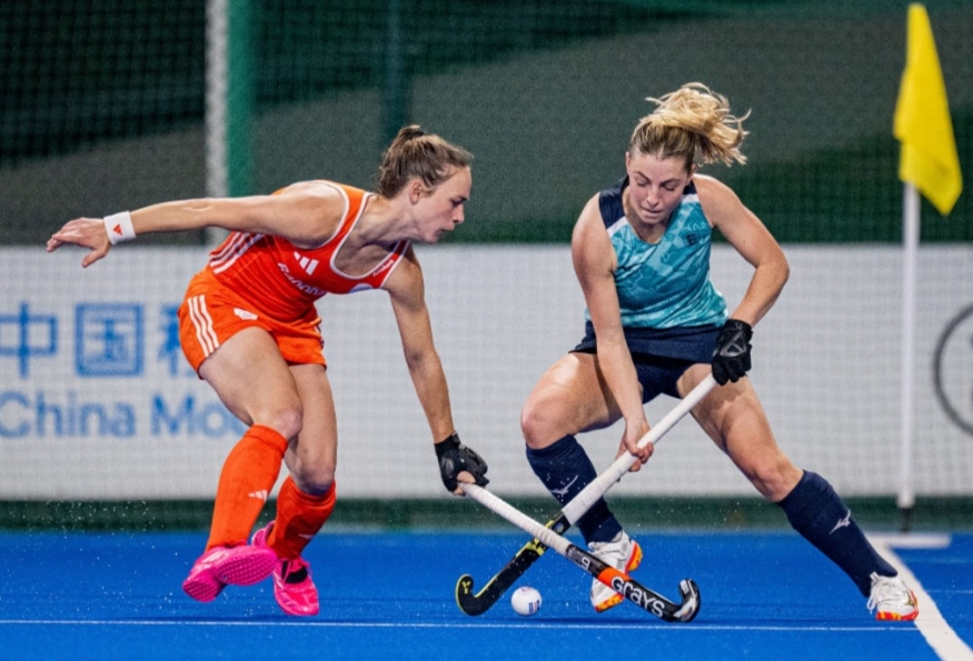 Belgian and Dutch women extend unbeaten runs as England men edge shootout