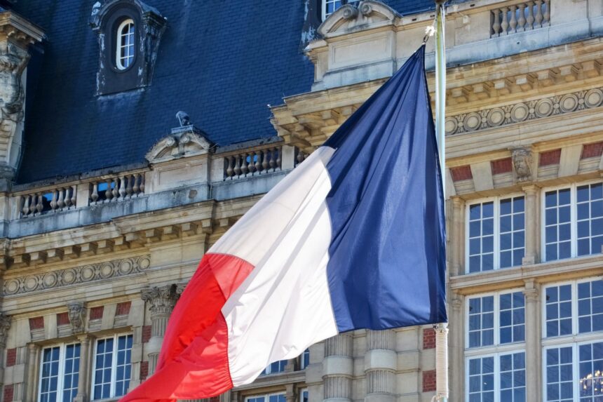 France Expresses Solidarity with Families of Syrian Chemical Massacre Victims