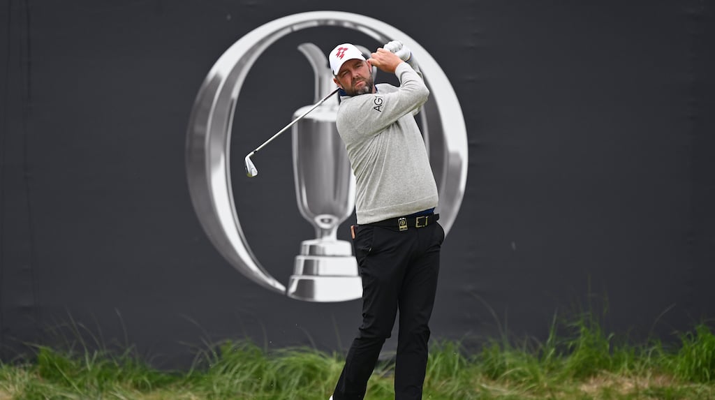 Lonely Leishman marches on to Open weekend