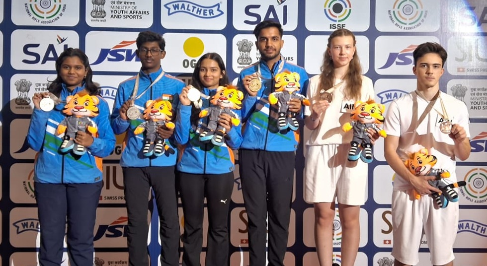 India claim Air Rifle Mixed Team gold and silver as Croatia, Czechia wins Trap gold