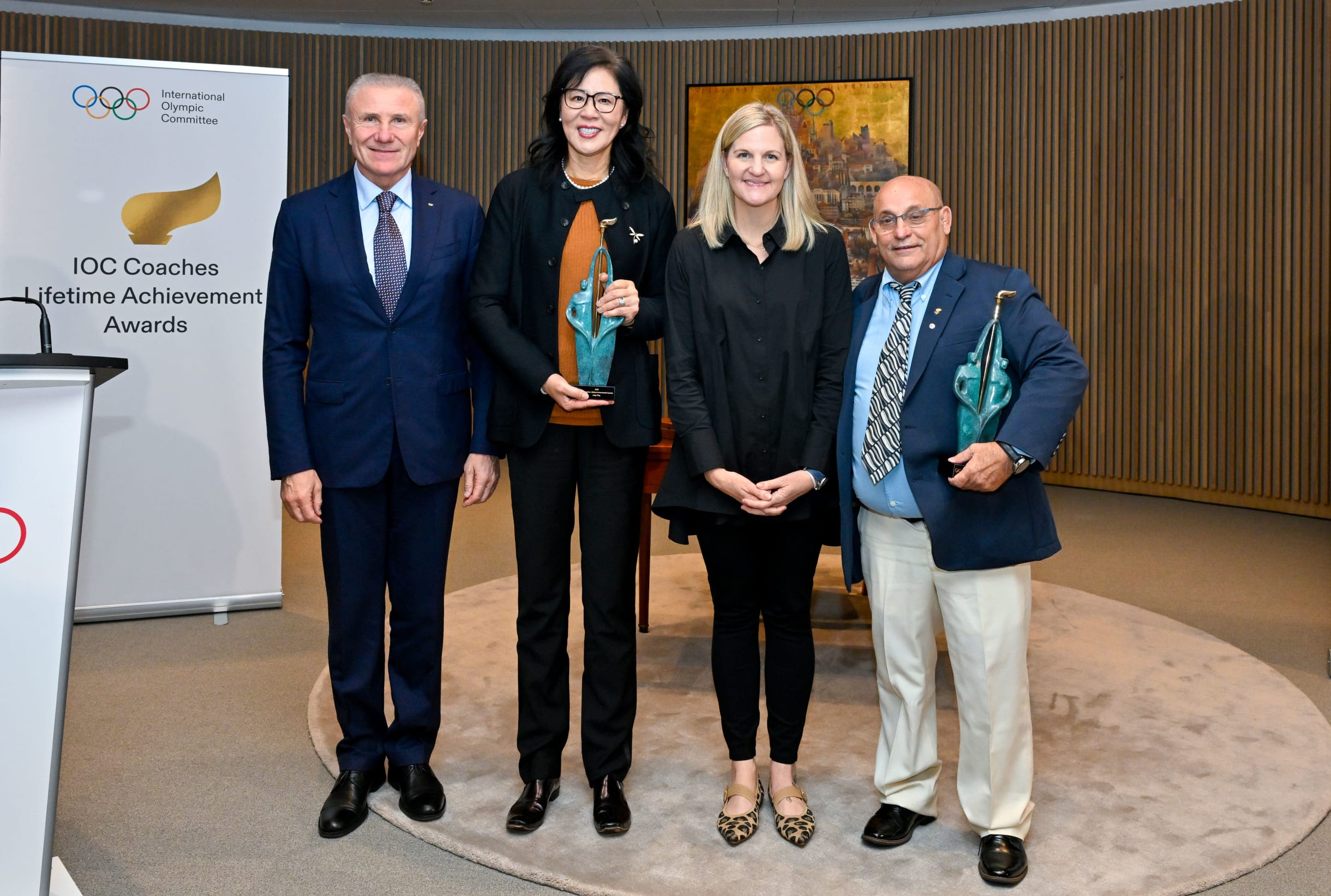 Lang Ping and Raúl de Jesús Trujillo Díaz honoured with IOC Coaches Lifetime Achievement Award