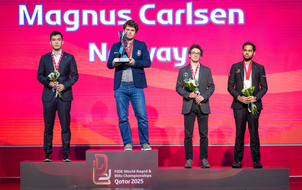 Carlsen and Assaubayeva win World Blitz crowns