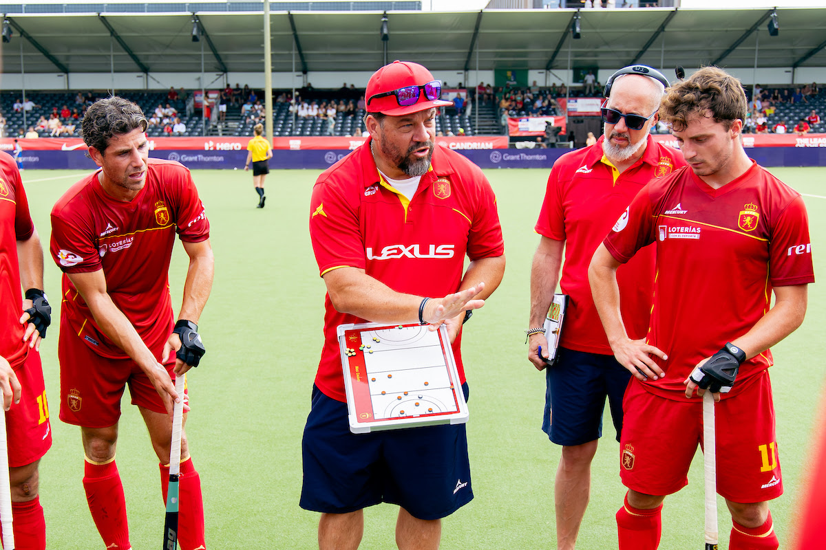 "We are very eager to get started with the Pro League" - Max Caldas