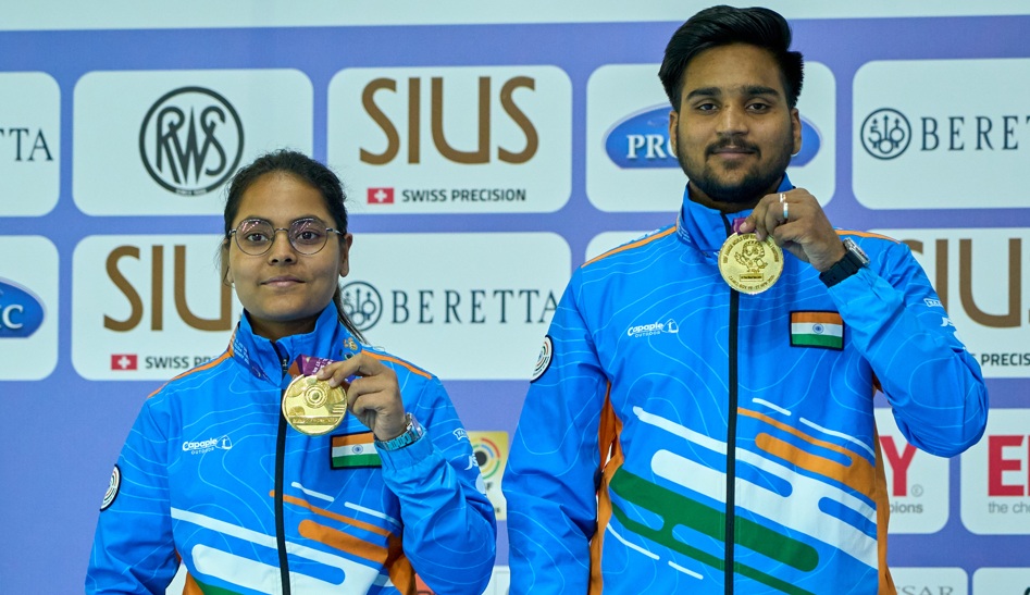 Vanshika and Chirag win 10m air pistol mixed team gold as India continue to top table