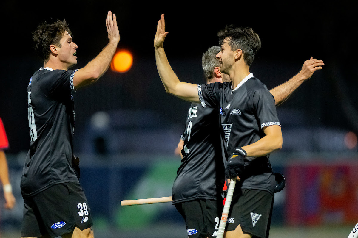 Japan and New Zealand edge closer to semifinals