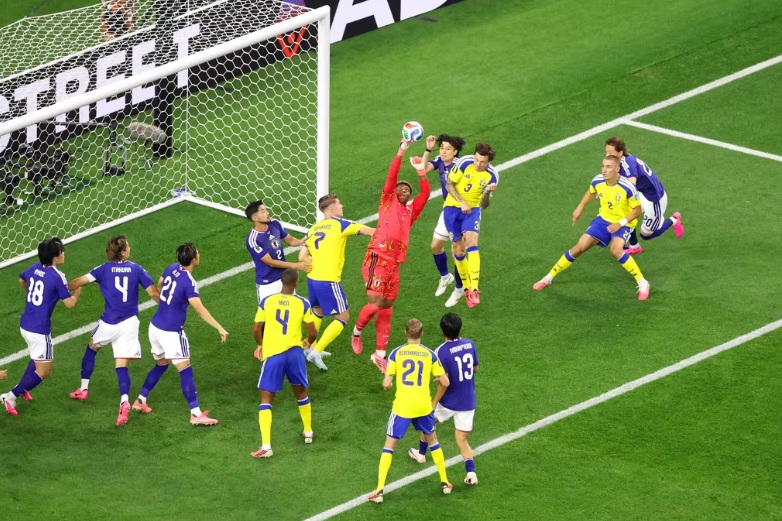 Maeda and Anthony traded quick-fire goals as Japan and Sweden advanced to the Round of 32