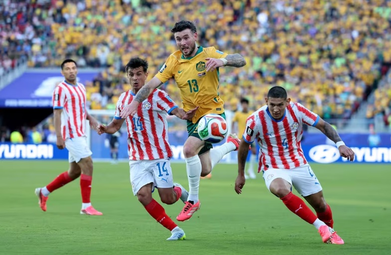 La Albirroja and the Socceroos played out an energetic affair in California with no winner; Draw sends Australia through to the knockout phase