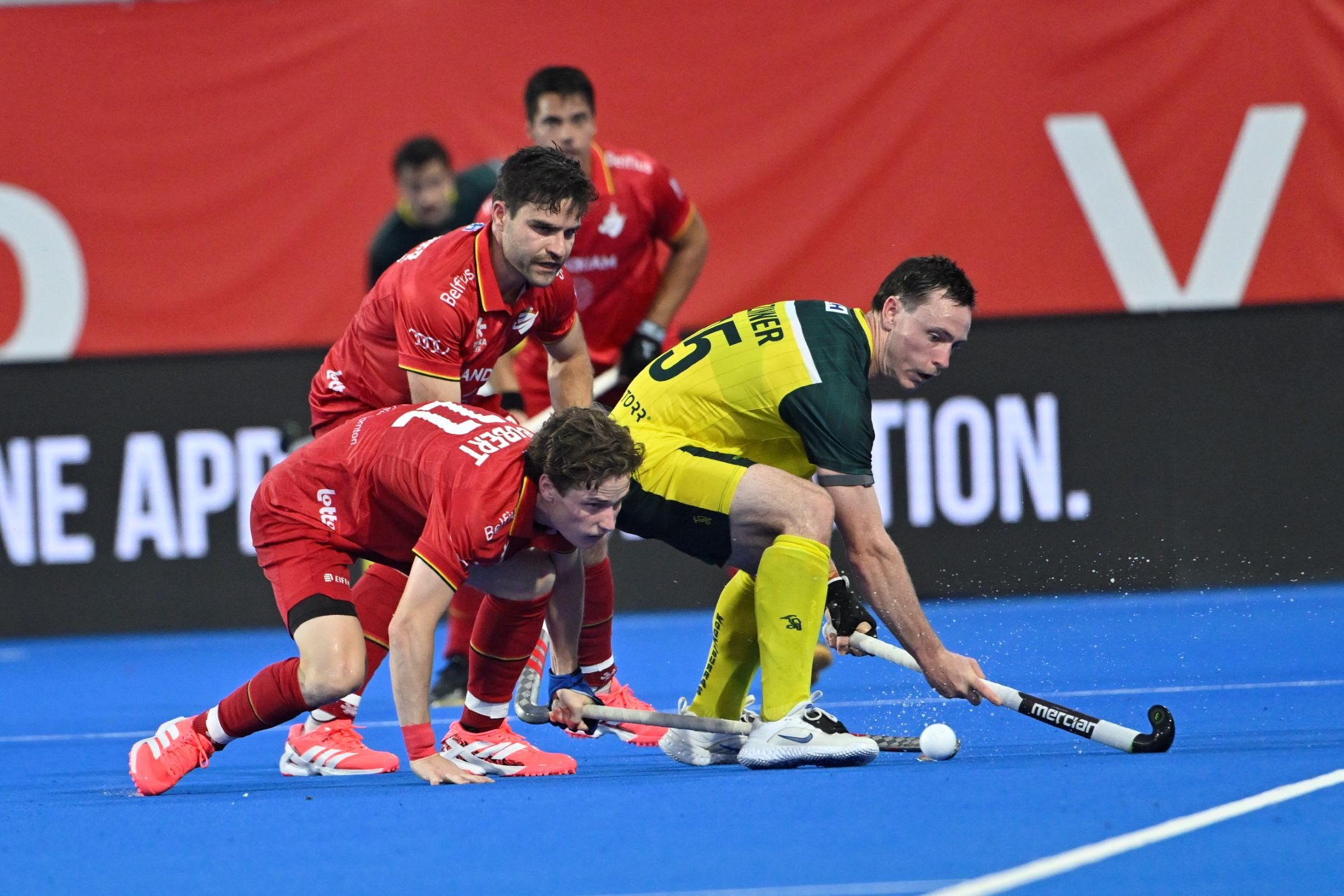 Race to men’s Pro League title still on as Belgium fall to Australia and England claim shootout win