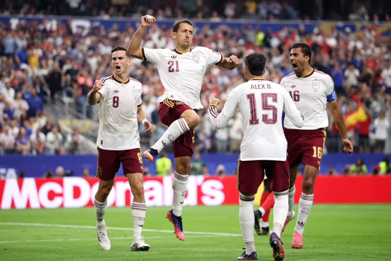 Oyarzabal and Pedro goals earned Spain a deserved victory over Mbappe & Co to reach in the final