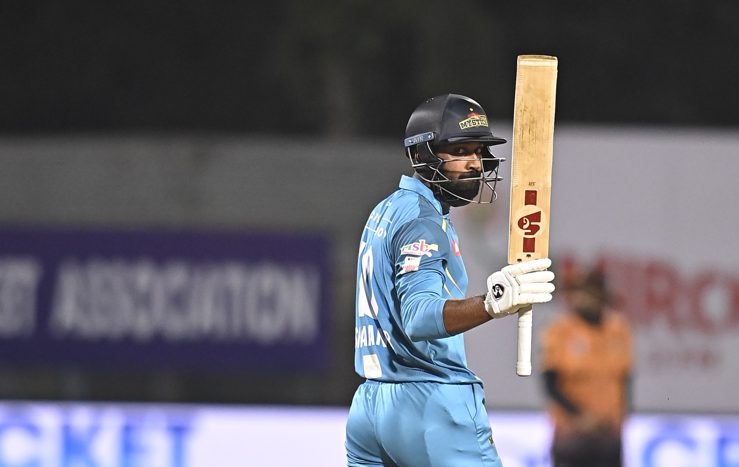 Gulbarga Mystics tame Hubli Tigers with four-wicket win