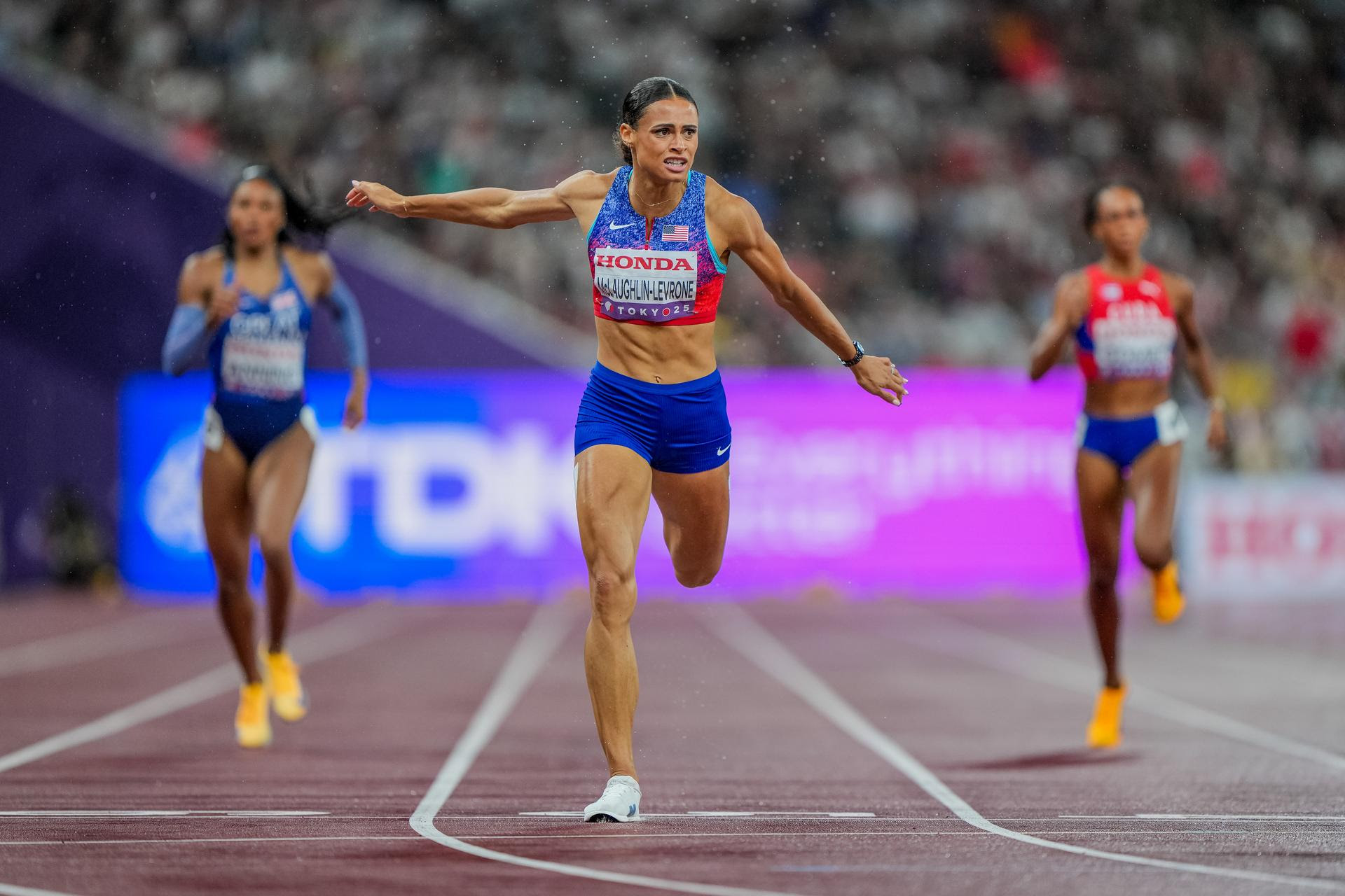 McLaughlin-Levrone and Kebinatshipi make one-lap history in Tokyo
